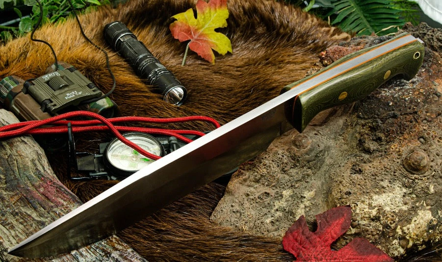 BARK RIVER KNIVES Bark River Bravo Crusader 3V Green Micarta - Orange Liners - Brass Pins (USA) 4 BARK RIVER KNIVES Bark River Bravo Crusader 3V Green Micarta - Orange Liners - Brass Pins (USA)