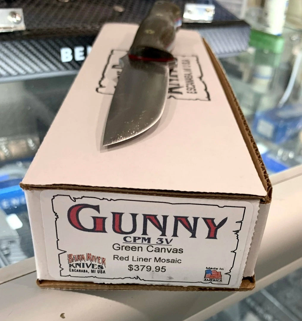BARK RIVER KNIVES Bark River Gunny CPM 3V Knife W/ Green Canvas Micarta - Red Liners - Mosaic Pins 6 BARK RIVER KNIVES Bark River Gunny CPM 3V Knife W/ Green Canvas Micarta - Red Liners - Mosaic Pins