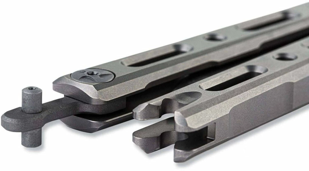 Benchmade 85 Billet Ti Balisong Butterfly 4.4" CPM-S30V 11 Benchmade 85 Billet Ti Balisong Butterfly 4.4" CPM-S30V