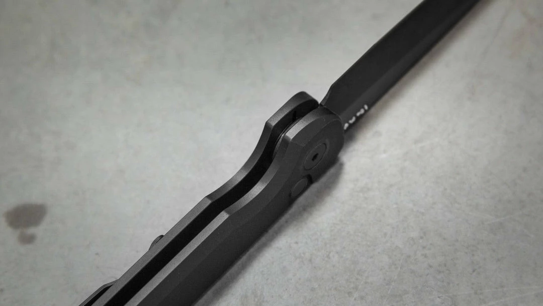 Darcform Slimfoot Auto Black Alum 3.1" 154CM Black Bade (USA) Arcform Knives 10 Darcform Slimfoot Auto Black Alum 3.1" 154CM Black Bade (USA) Arcform Knives