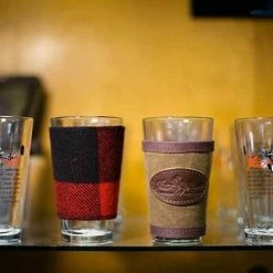 FROST RIVER TRADING Frost River Logo Pint Glass (USA) Canvas Packs 8 FROST RIVER TRADING Frost River Logo Pint Glass (USA) Canvas Packs