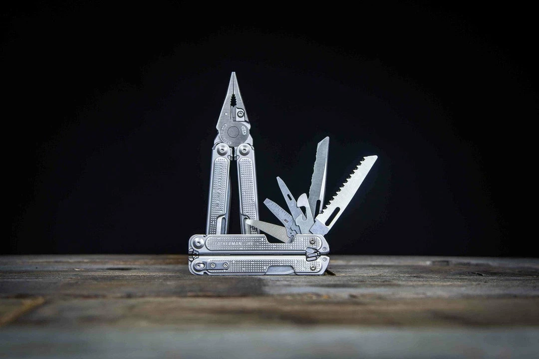 Leatherman Free P4 Multi-Purpose Tools (21-in-1) 832640 Leatherman Tools 5 Leatherman Free P4 Multi-Purpose Tools (21-in-1) 832640 Leatherman Tools