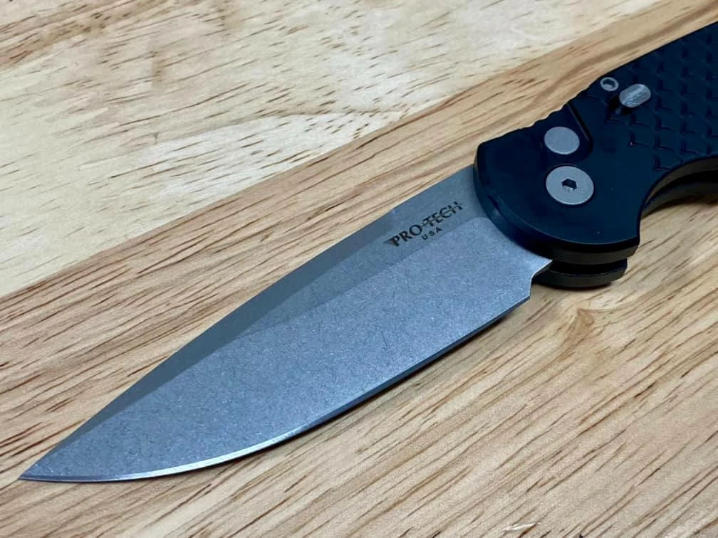 PROTECH KNIVES Pro-Tech TR-3 MC1 Magnacut Knife Fish Scale Black 6 PROTECH KNIVES Pro-Tech TR-3 MC1 Magnacut Knife Fish Scale Black